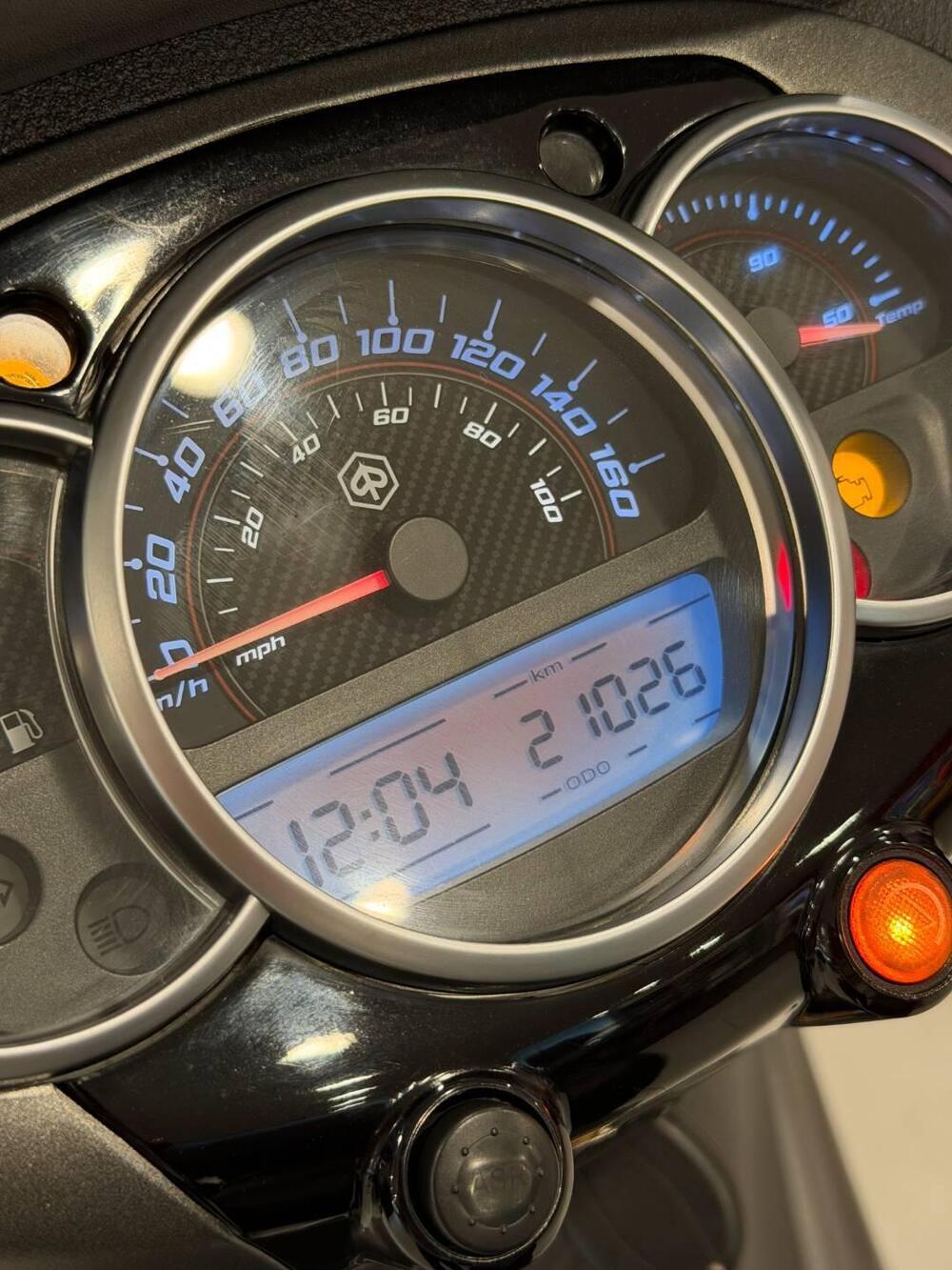 Piaggio Beverly 350 S ABS (2019 - 20) (15)