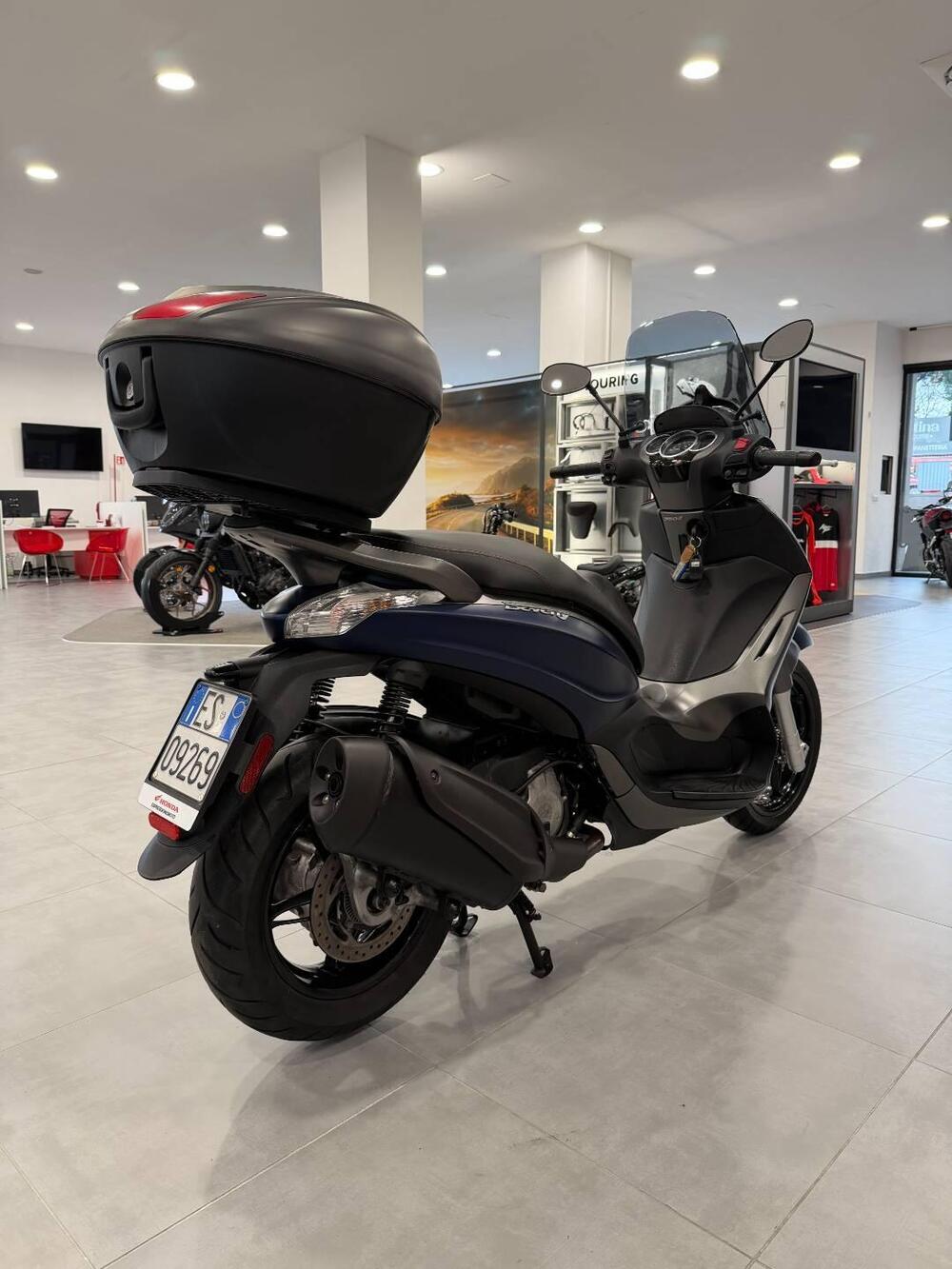 Piaggio Beverly 350 S ABS (2019 - 20) (8)
