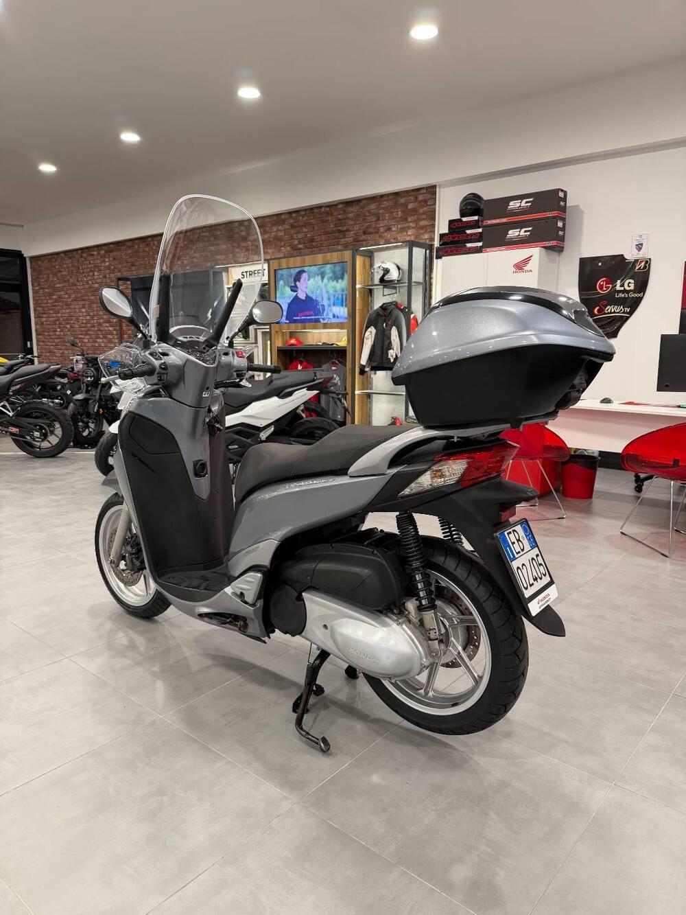 Honda SH 300 i (2011 - 14) (4)