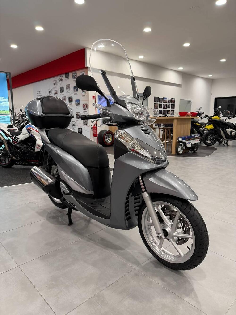 Honda SH 300 i (2011 - 14) (6)