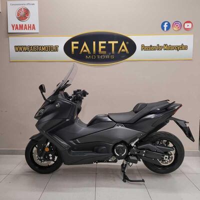 Yamaha T-Max 560 (2022 - 24) usata