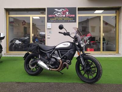 Ducati Scrambler 800 Night Shift (2021 - 22) usata