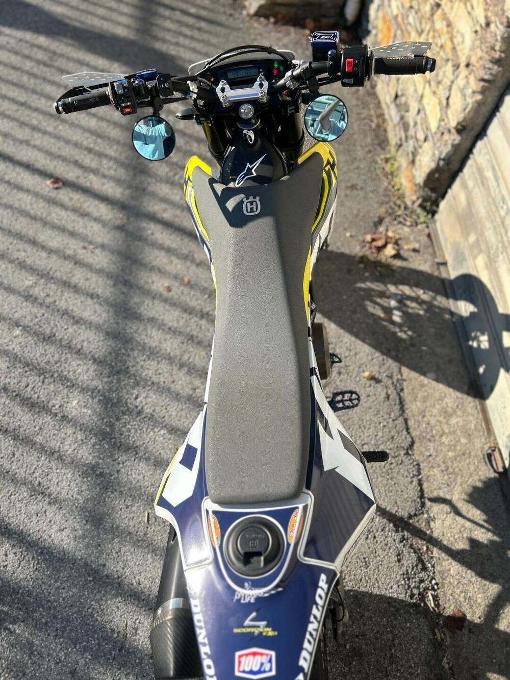 Husqvarna 701 Supermoto (2020) (2)