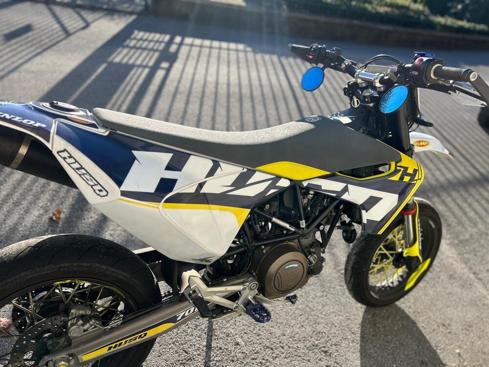 Husqvarna 701 Supermoto (2020) (3)