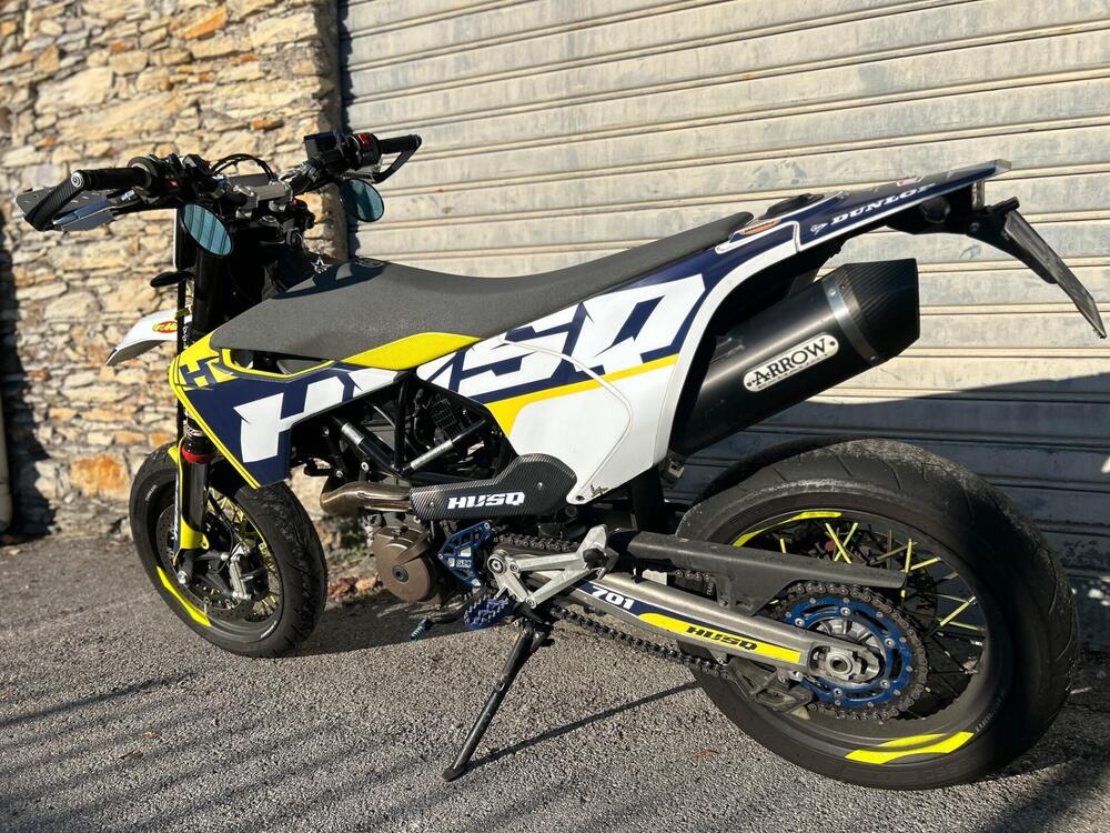 Husqvarna 701 Supermoto (2020) (5)