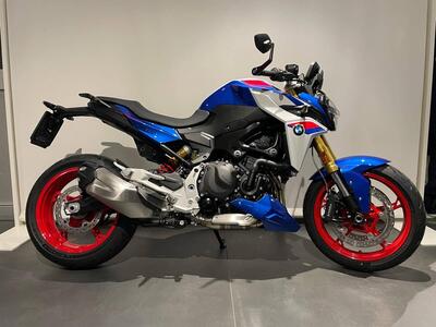 Bmw F 900 R (2025) usata