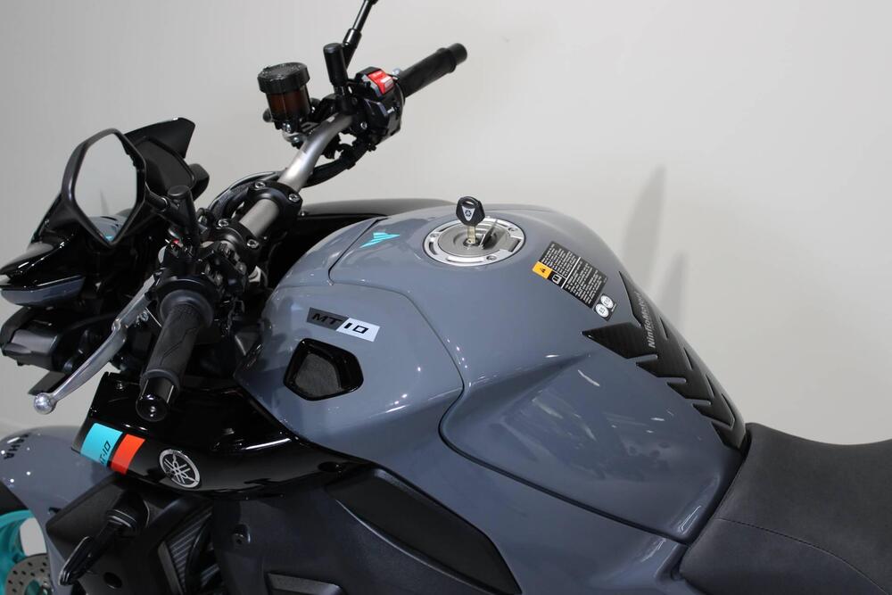 Yamaha MT-10 (2022 - 25) (5)