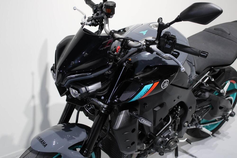 Yamaha MT-10 (2022 - 25) (9)