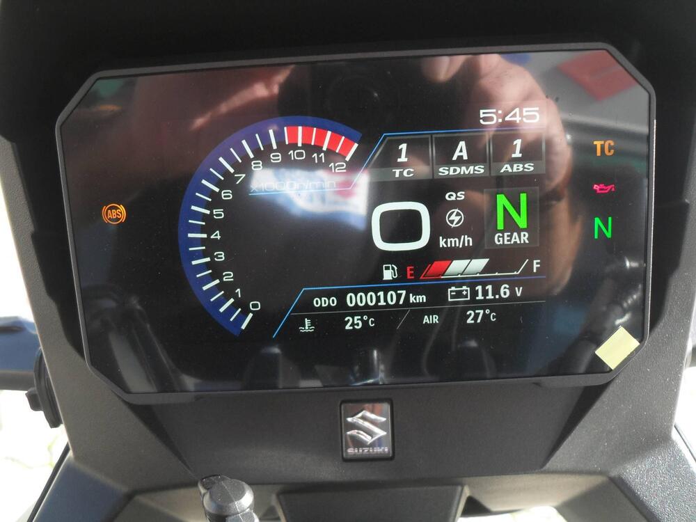 Suzuki V-Strom 800SE (2025) (4)