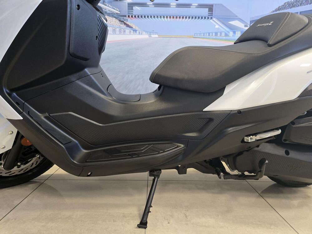 Sym Joymax 300 Z+ (2021 - 24) (10)