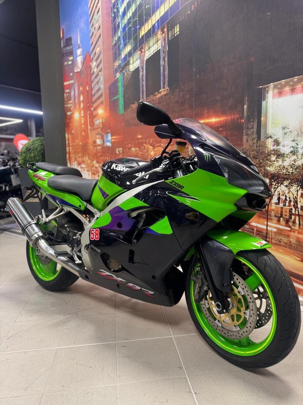 Kawasaki Ninja 900 ZX-9R (1998 - 01) (2)