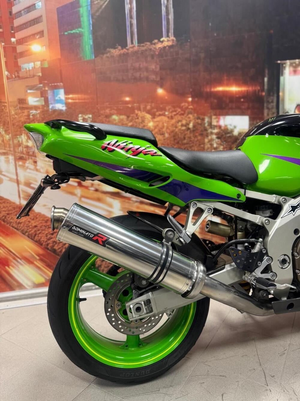 Kawasaki Ninja 900 ZX-9R (1998 - 01) (4)
