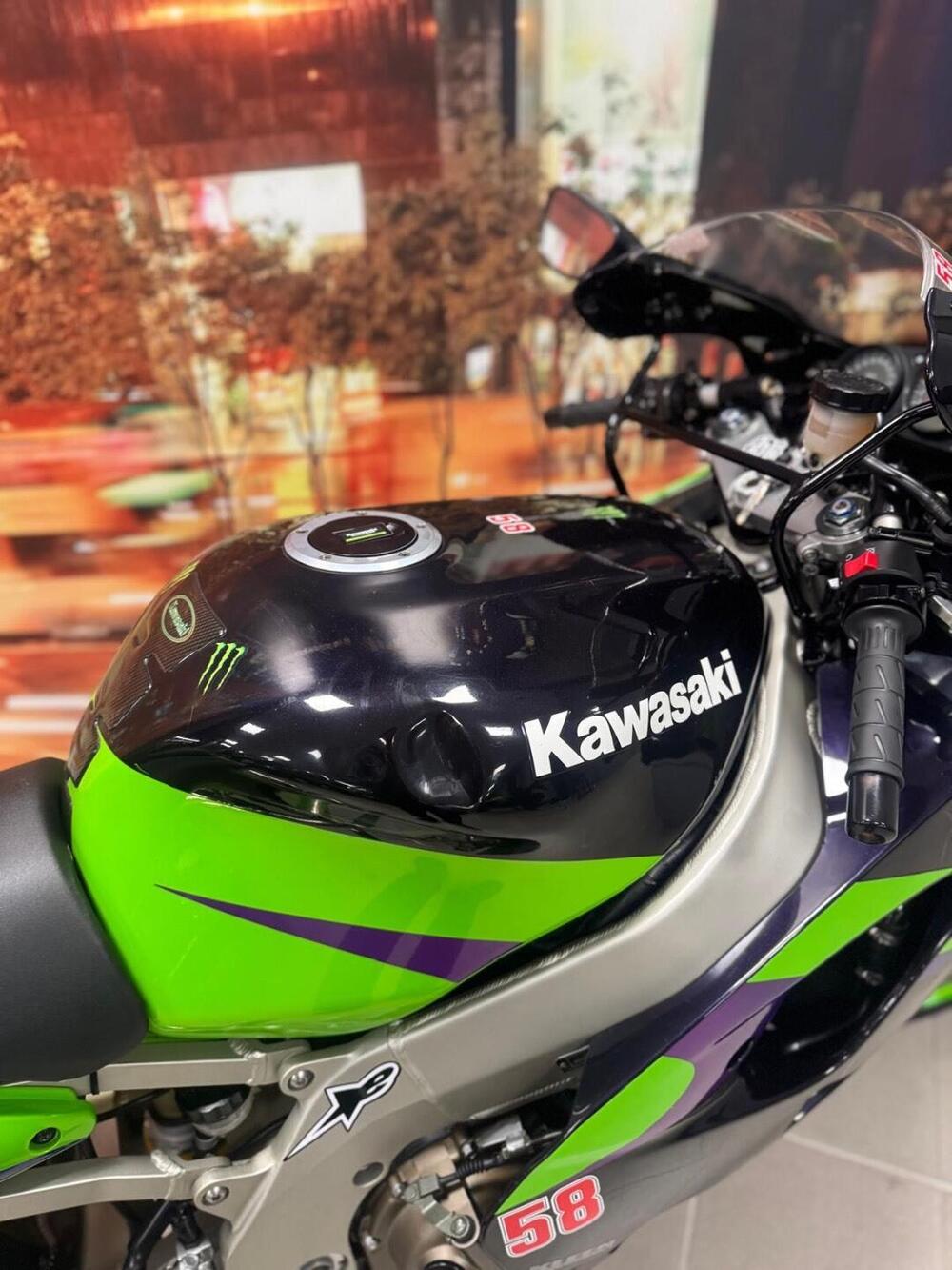 Kawasaki Ninja 900 ZX-9R (1998 - 01) (5)