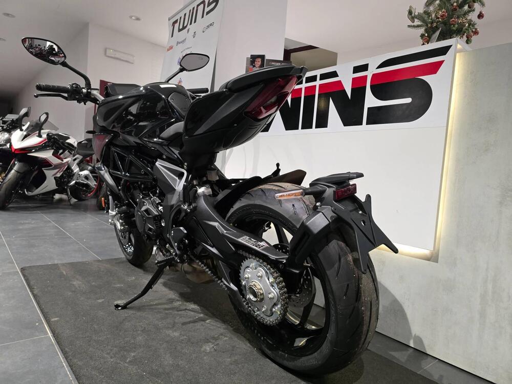 MV Agusta Brutale 800 R (2023 - 25) (6)