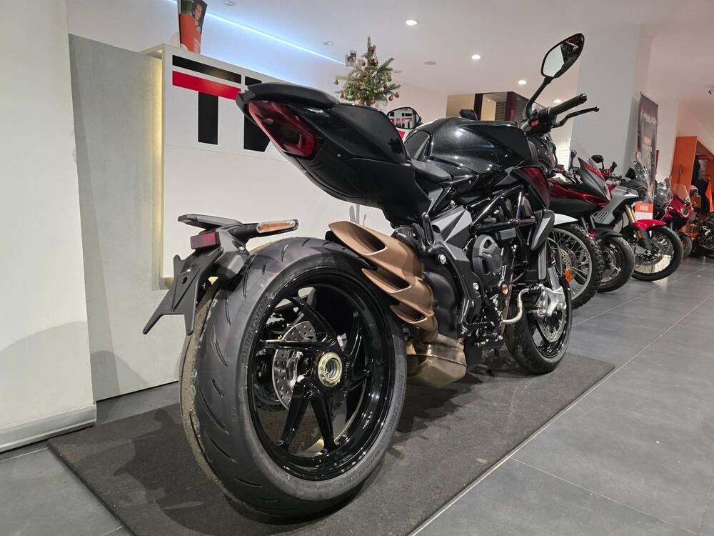 MV Agusta Brutale 800 R (2023 - 25) (8)