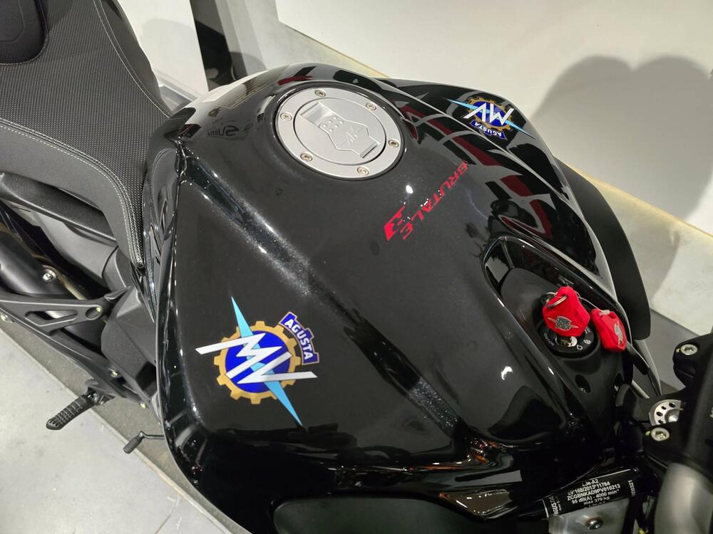 MV Agusta Brutale 800 R (2023 - 25) (9)