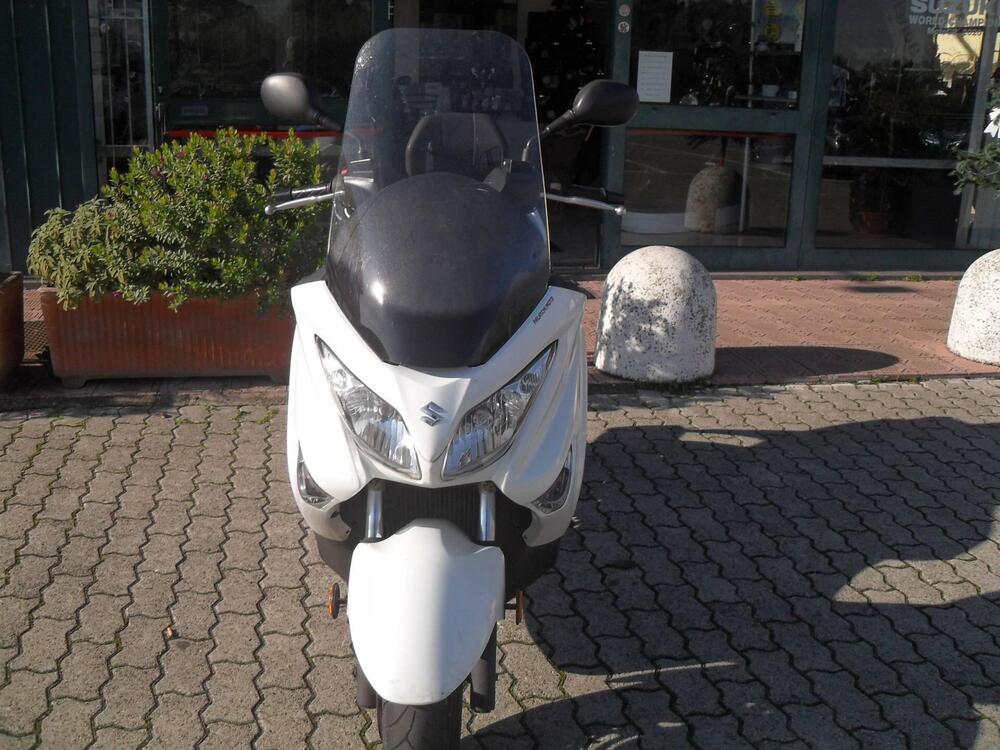 Suzuki Burgman UH 200 (2017 - 20) (2)