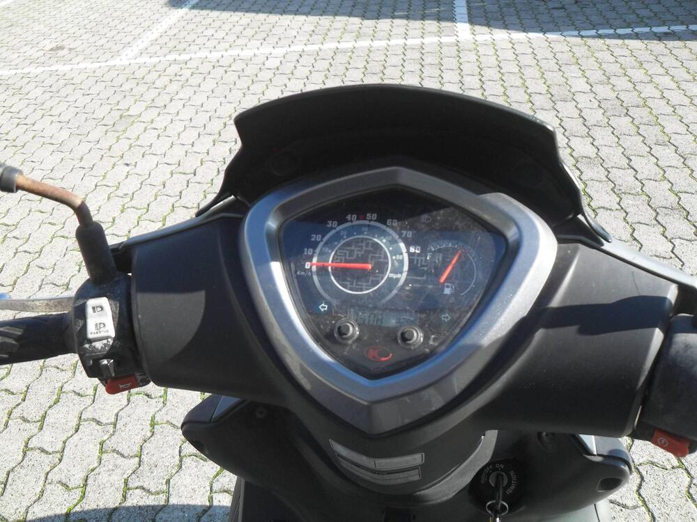 Kymco Agility 50 R16 + (2020) (4)