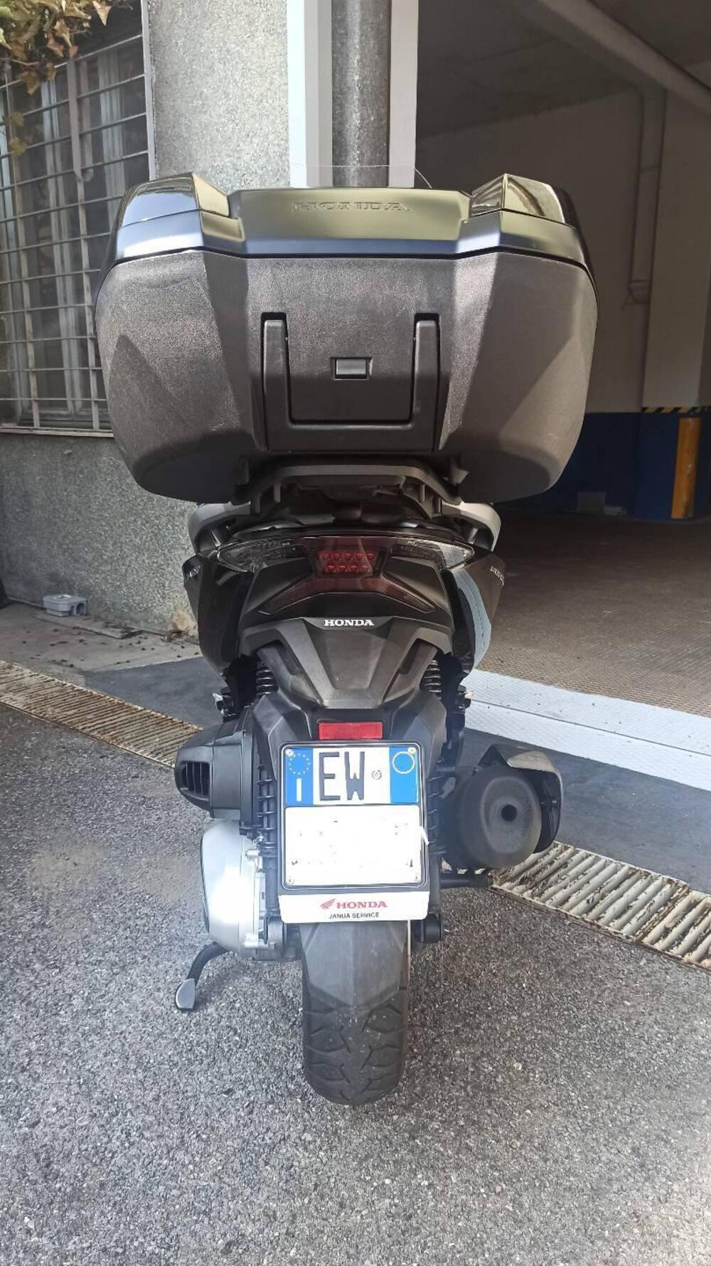 Honda Forza 350 Deluxe (2022 - 24) (4)