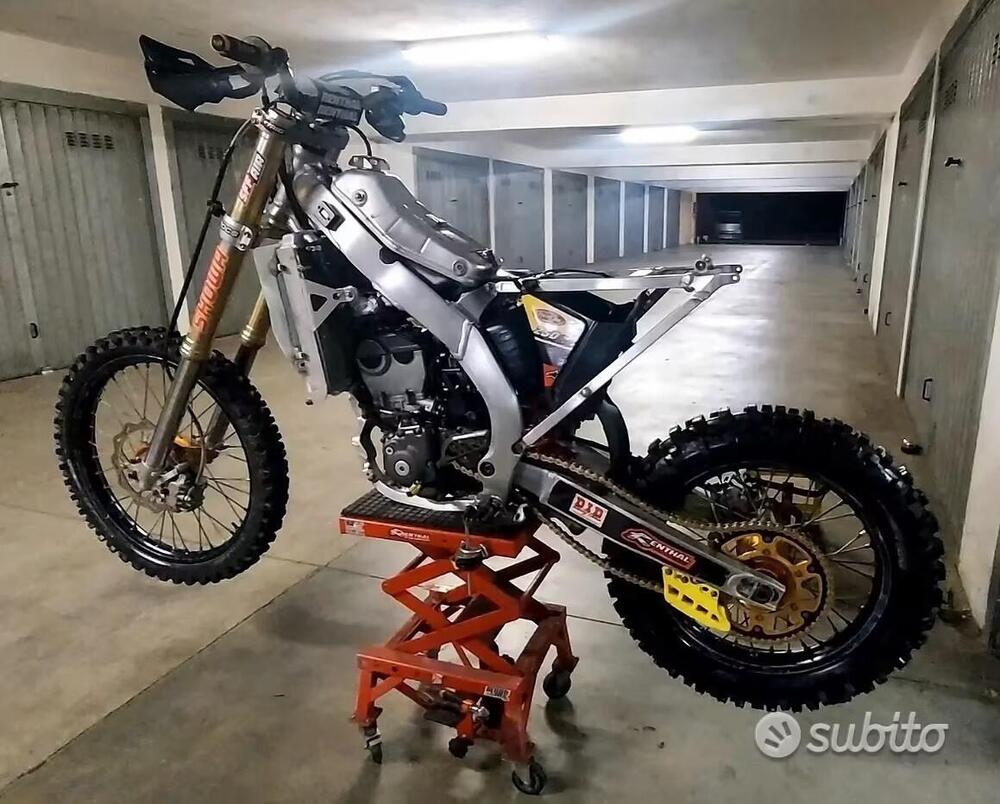 Suzuki RM-Z 250 (2015) (3)