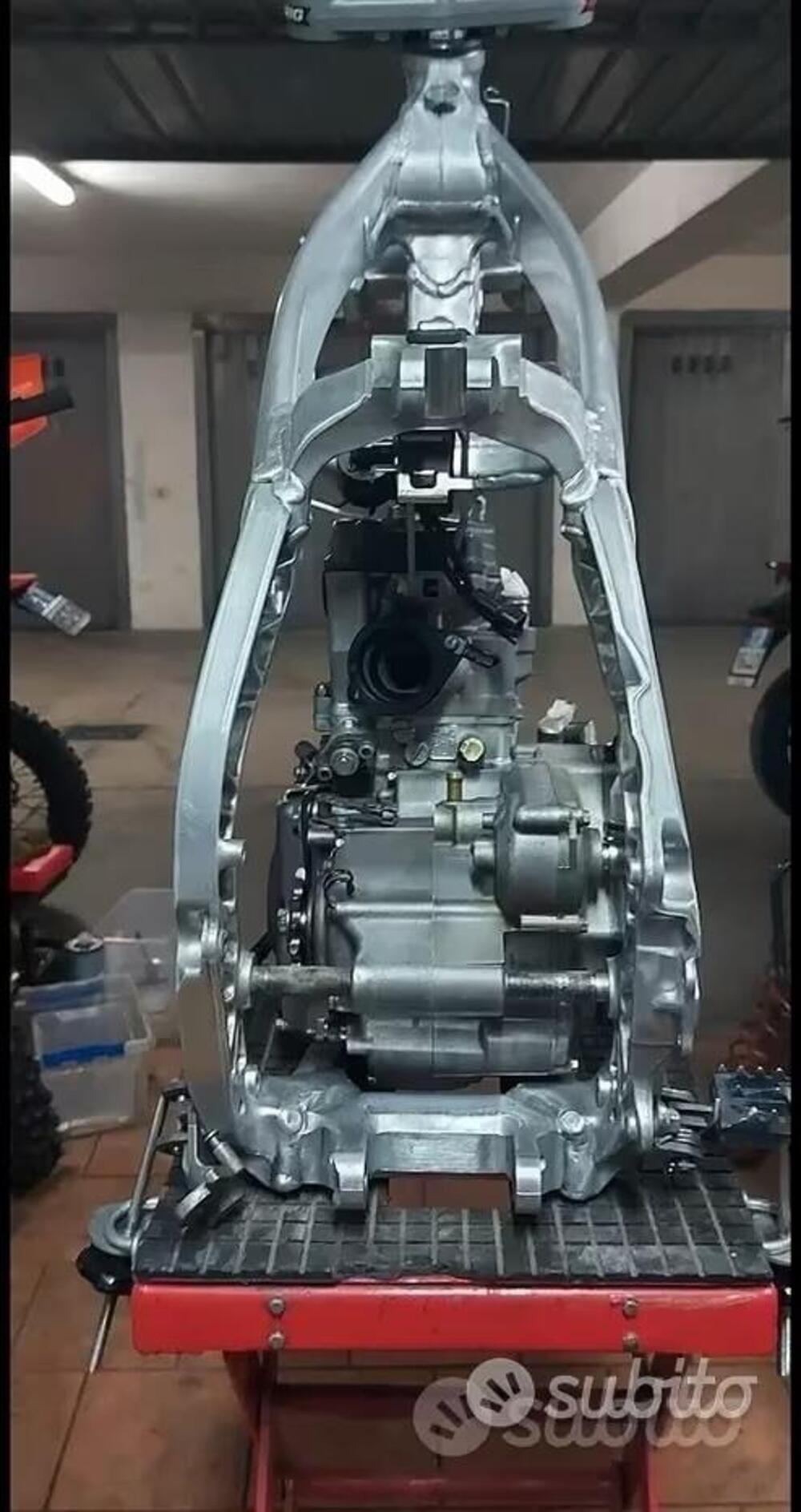 Suzuki RM-Z 250 (2015) (5)