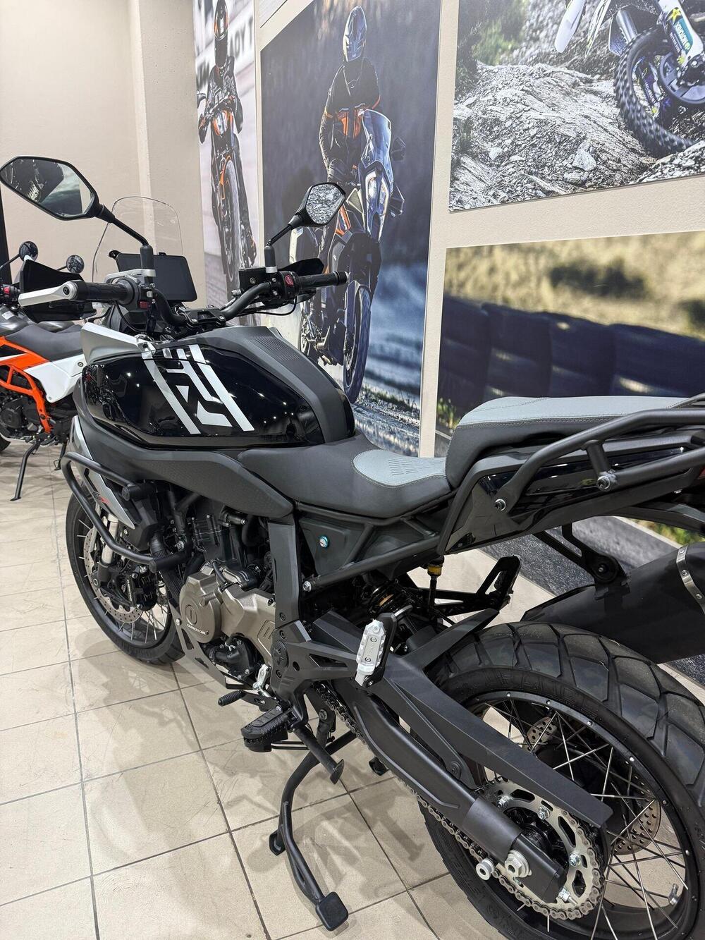 QJ Motor SRT 600 SX (2024 - 25) (2)