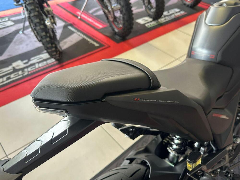 Zontes ZT125-U (2020 - 25) (10)