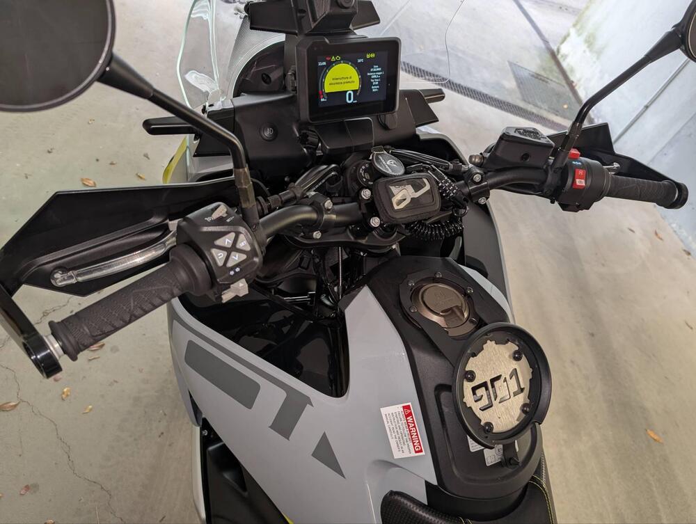 Husqvarna Norden 901 (2022 - 25) (6)