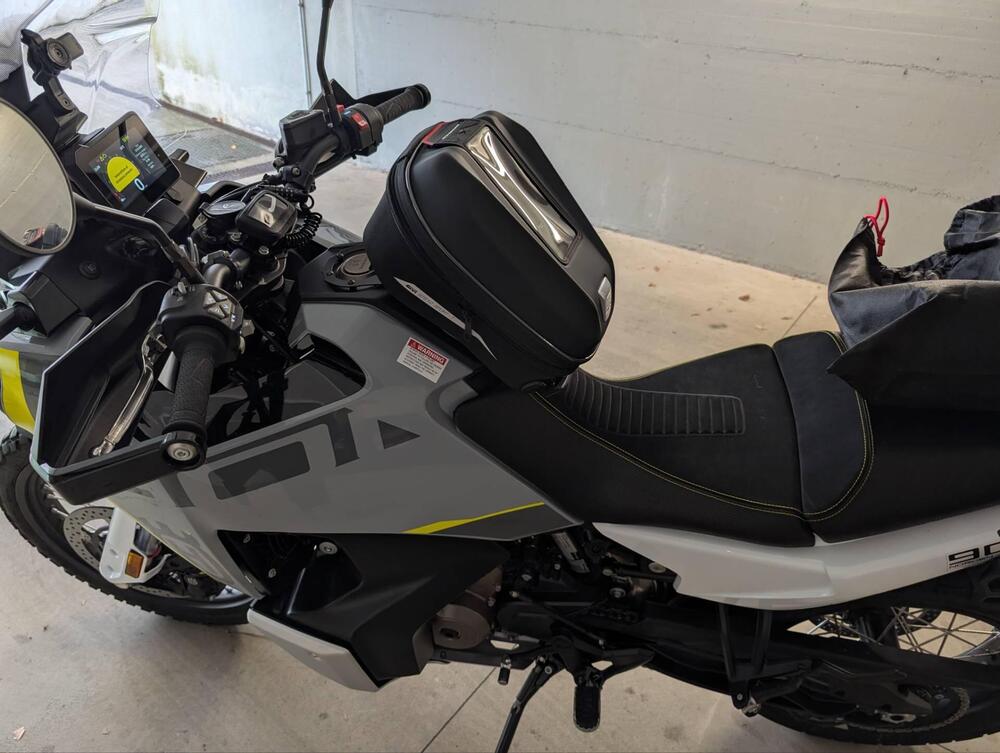 Husqvarna Norden 901 (2022 - 25) (7)