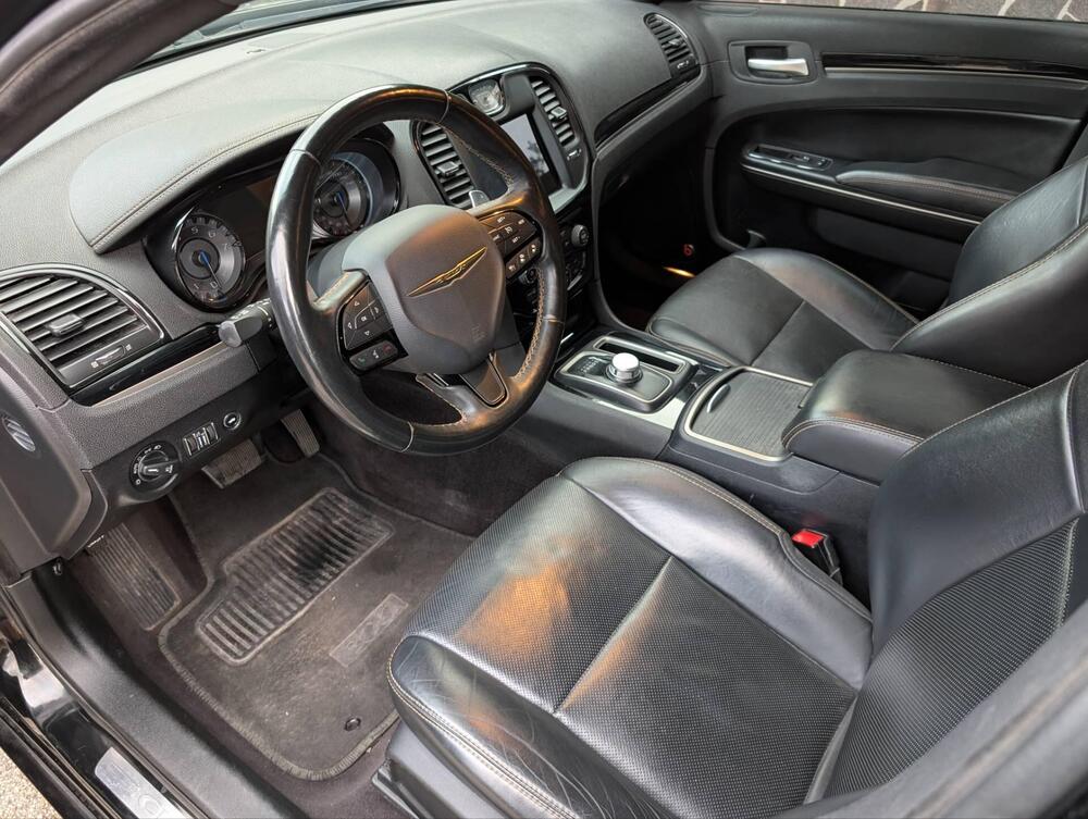 Chrysler 300 C Station Wagon usata a Terni (8)