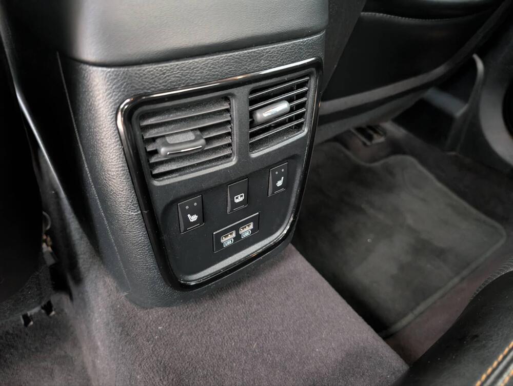 Chrysler 300 C Station Wagon usata a Terni (14)