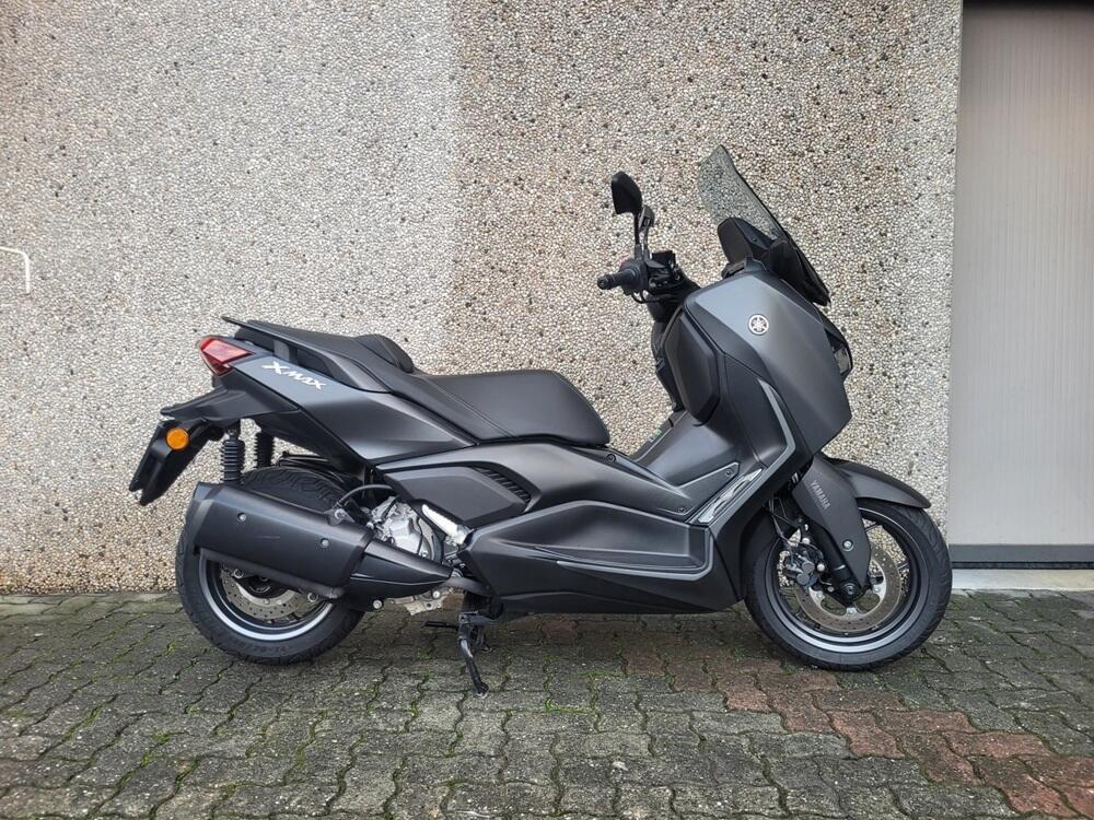Yamaha X-Max 300 (2025)