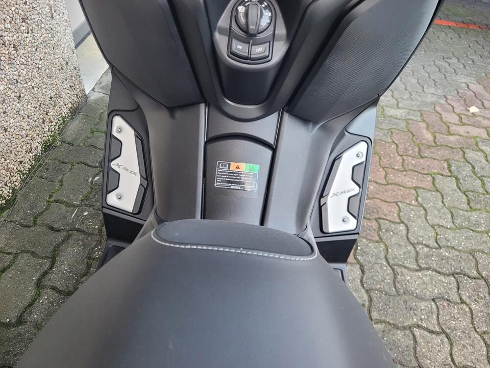Yamaha X-Max 300 (2025) (3)