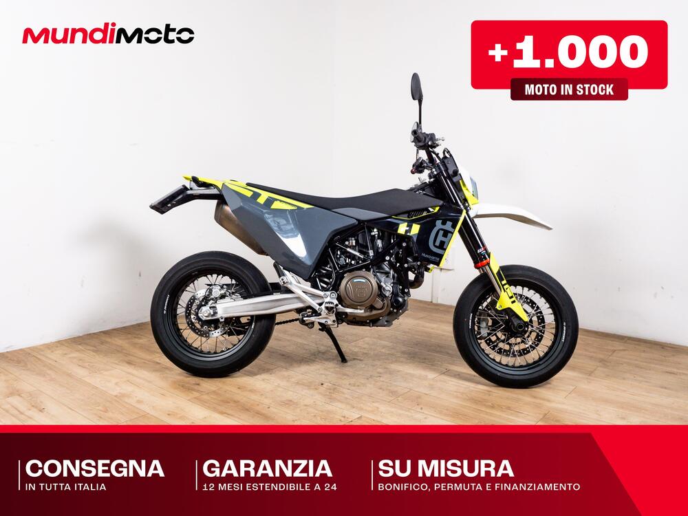 Husqvarna 701 Supermoto (2022)