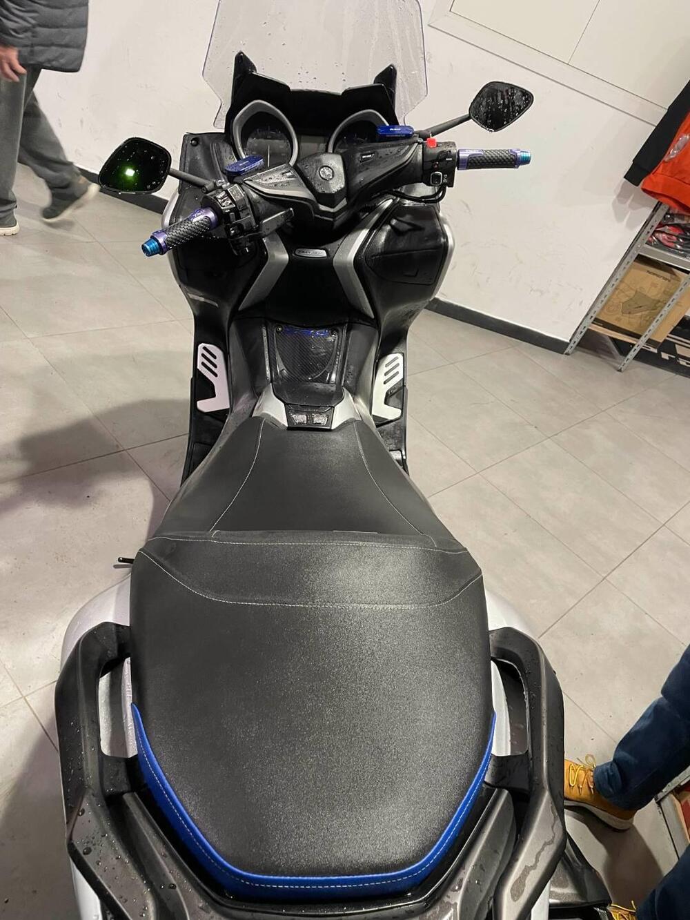 Yamaha T-Max 530 SX (2017 - 19) (14)