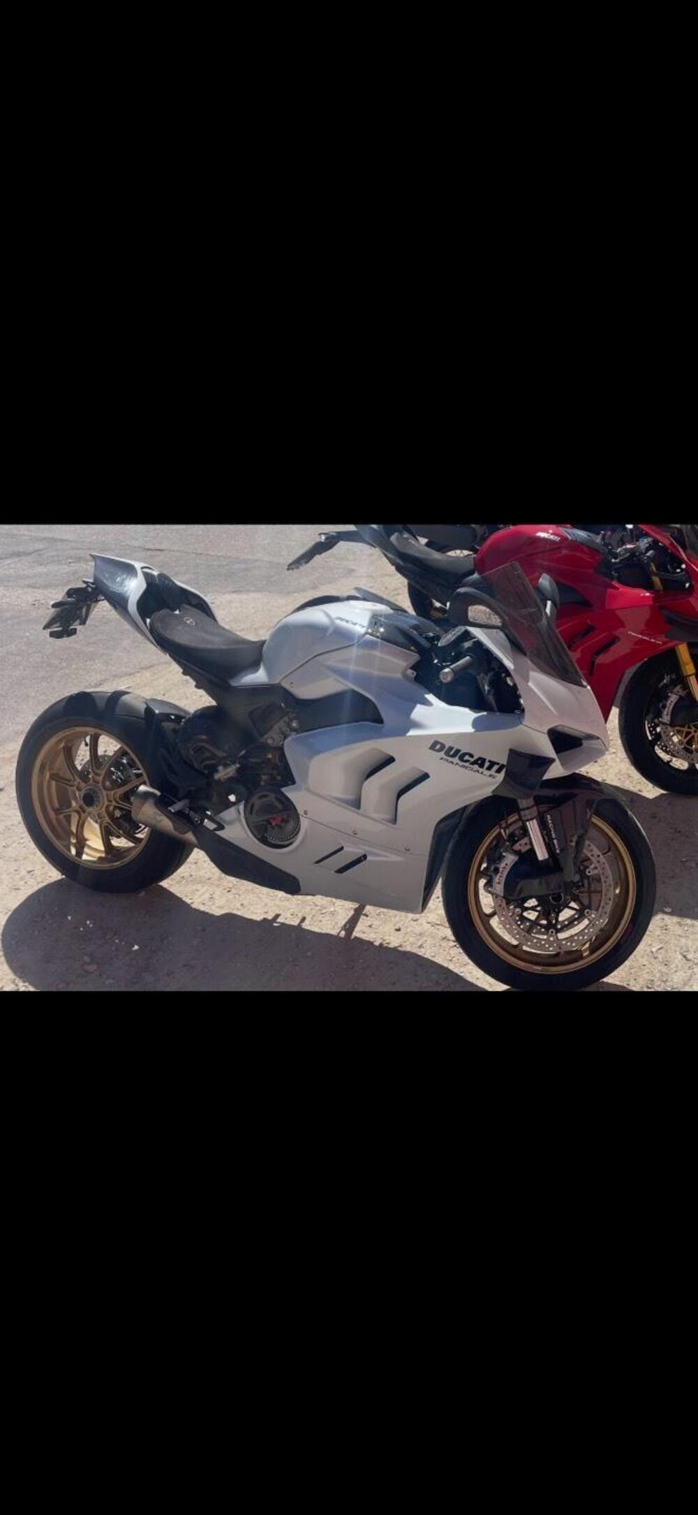 Ducati Panigale V4 (2022 - 24) (2)