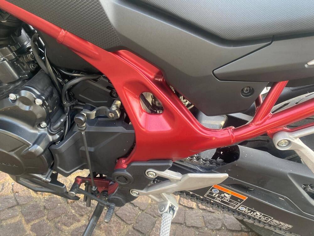 Honda CB 750 Hornet (2023 - 24) (13)