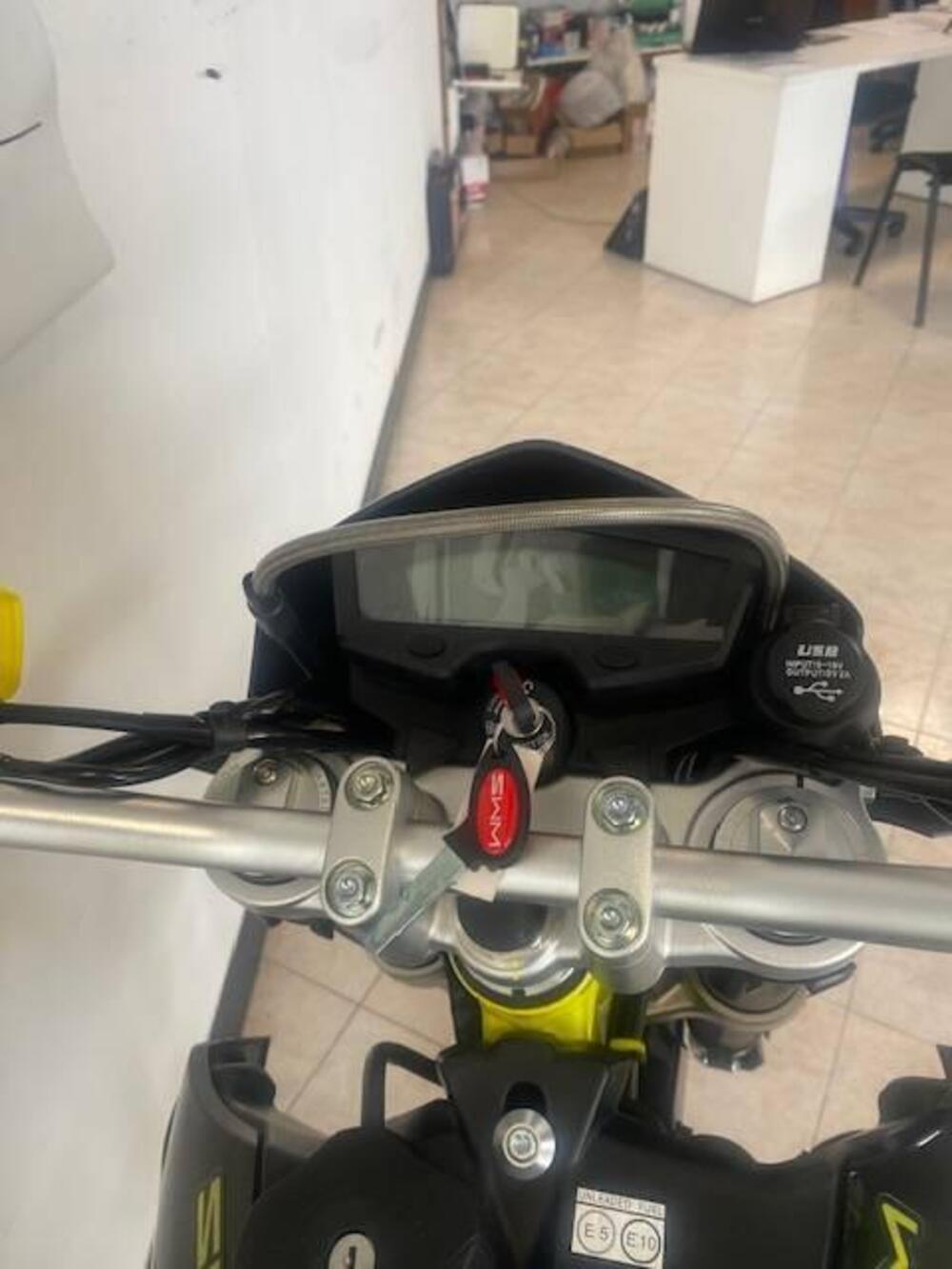 Swm SM 125 R (2025 - 26) (17)