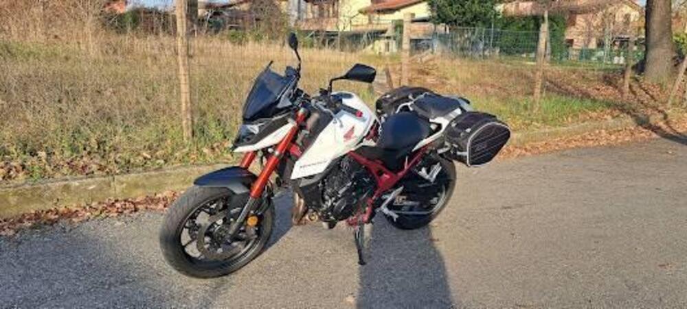 Honda CB 750 Hornet (2023 - 24) (2)