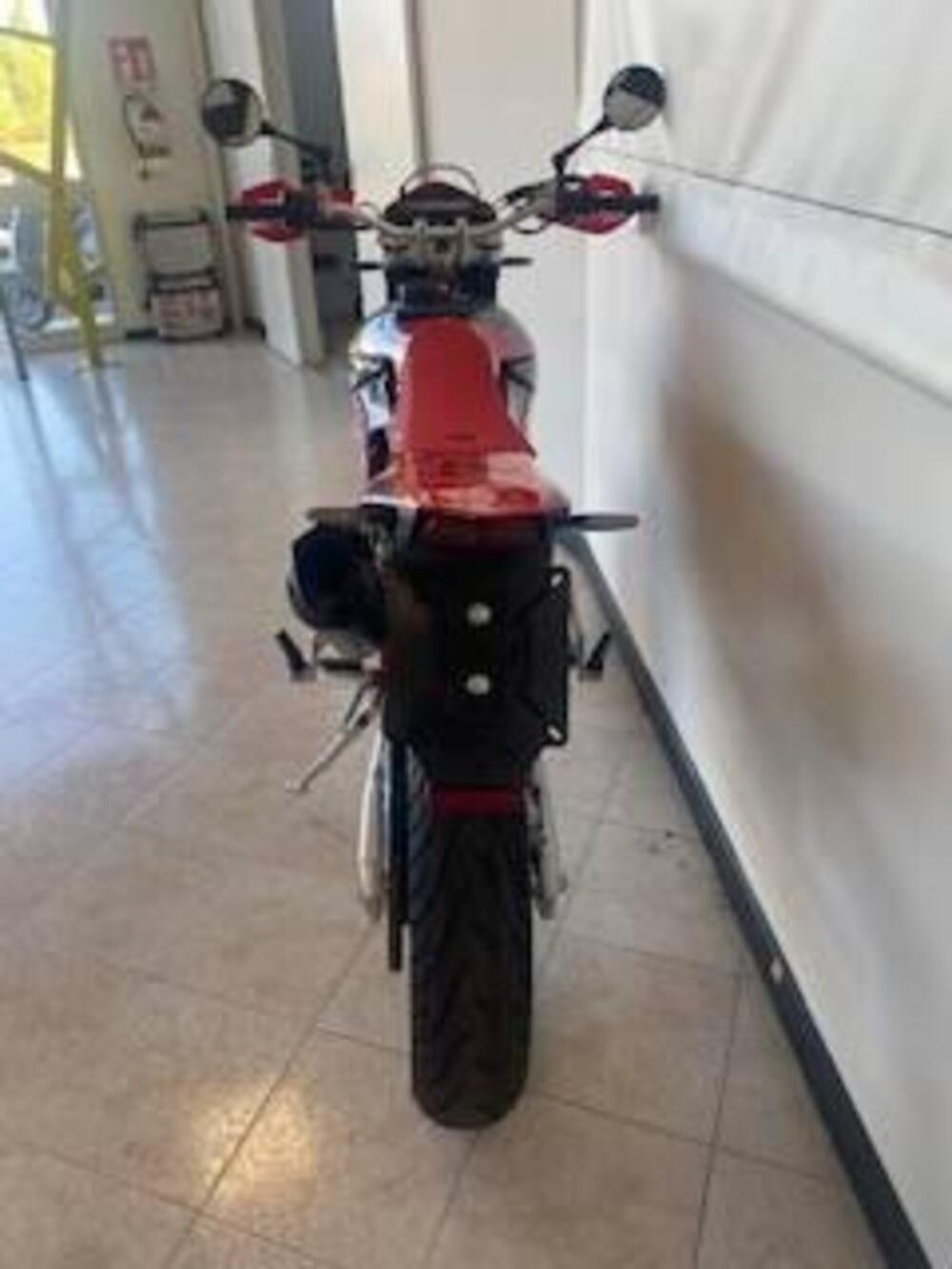 Swm SM 125 R (2025 - 26) (8)