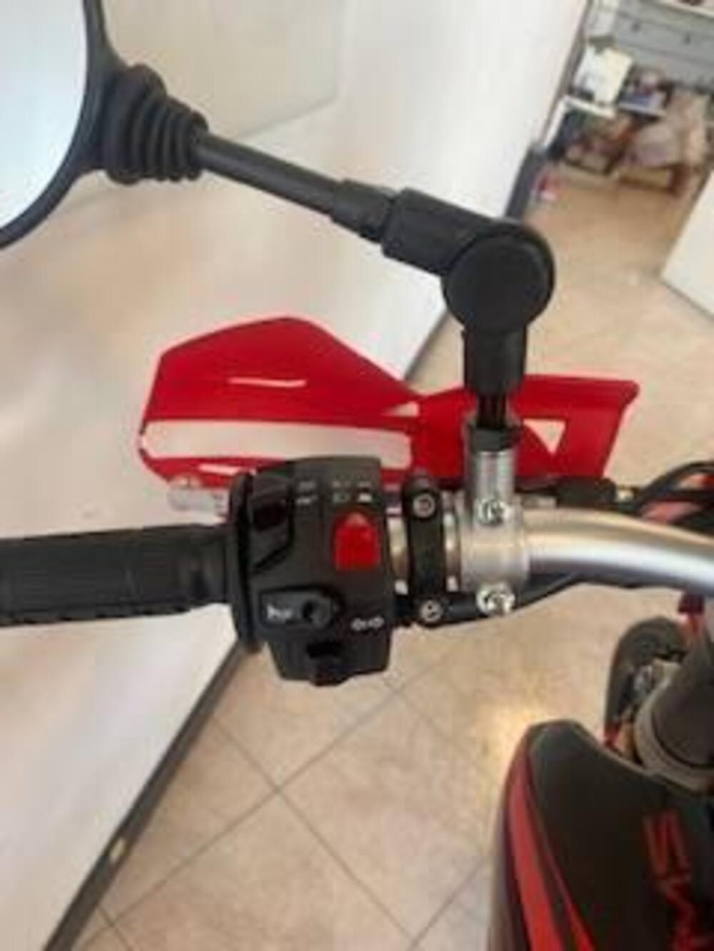 Swm SM 125 R (2025 - 26) (12)