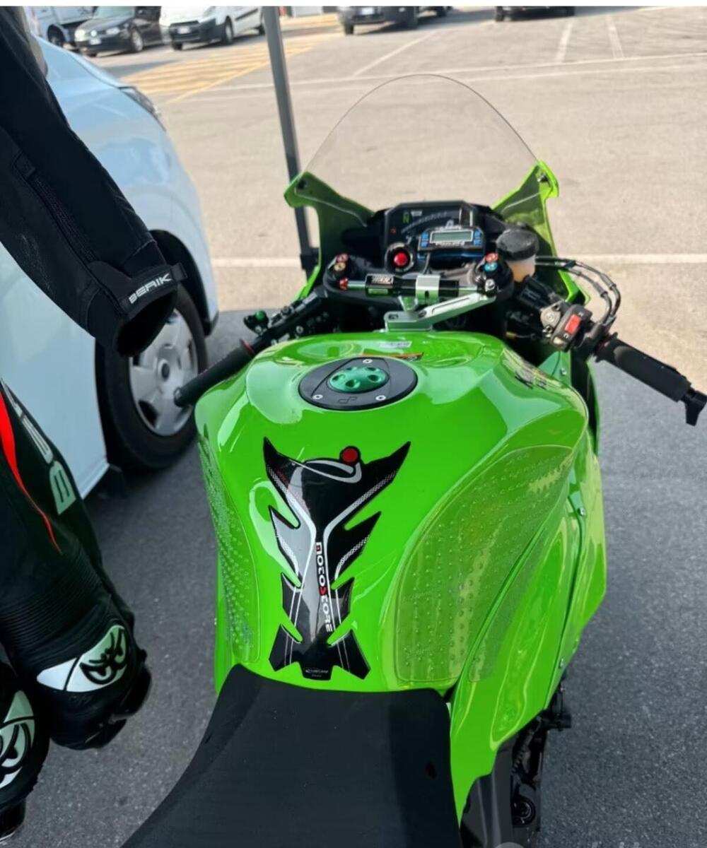 Kawasaki Ninja 636 ZX-6R (2024 - 26) (3)