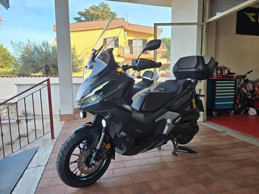 Honda ADV 350 Special Edition (2025) (4)