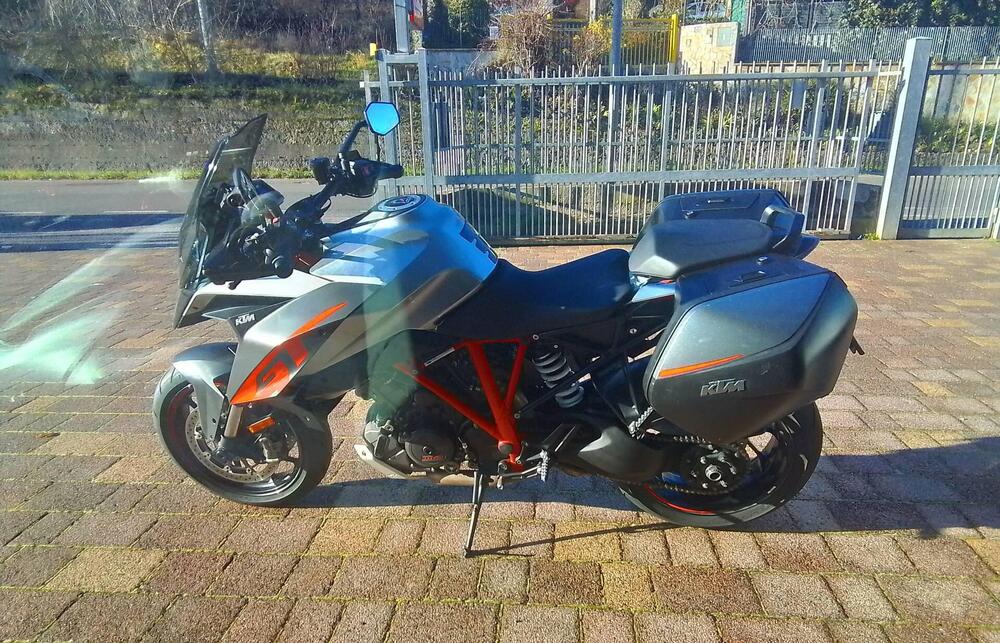 KTM 1290 Super Duke GT ABS (2016 - 18) (4)