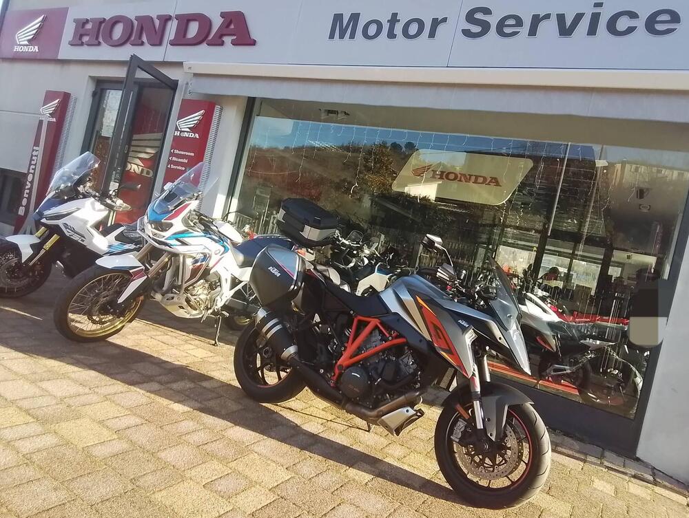 KTM 1290 Super Duke GT ABS (2016 - 18) (6)