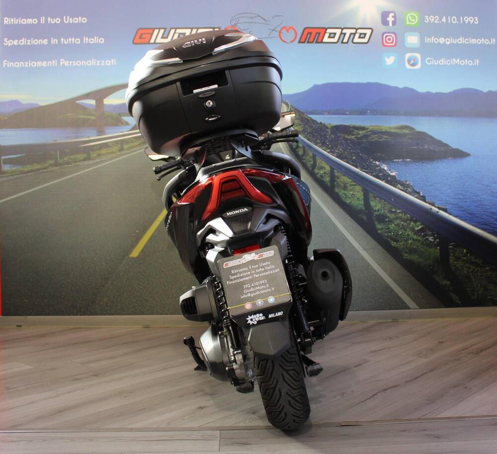 Honda Forza 350 (2025) (4)