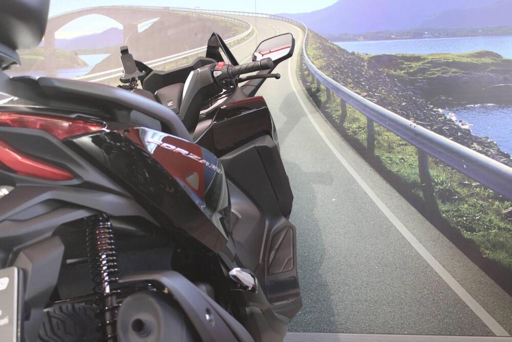 Honda Forza 350 (2025) (18)