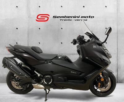 Yamaha T-Max 560 Tech Max (2022 - 24) usata