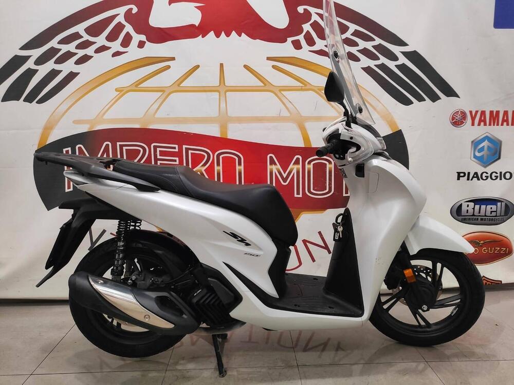 Honda SH 150i (2024 - 25) (2)