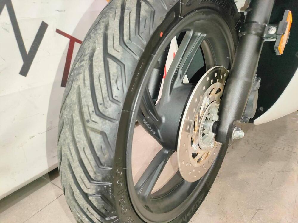 Honda SH 150i (2024 - 25) (7)